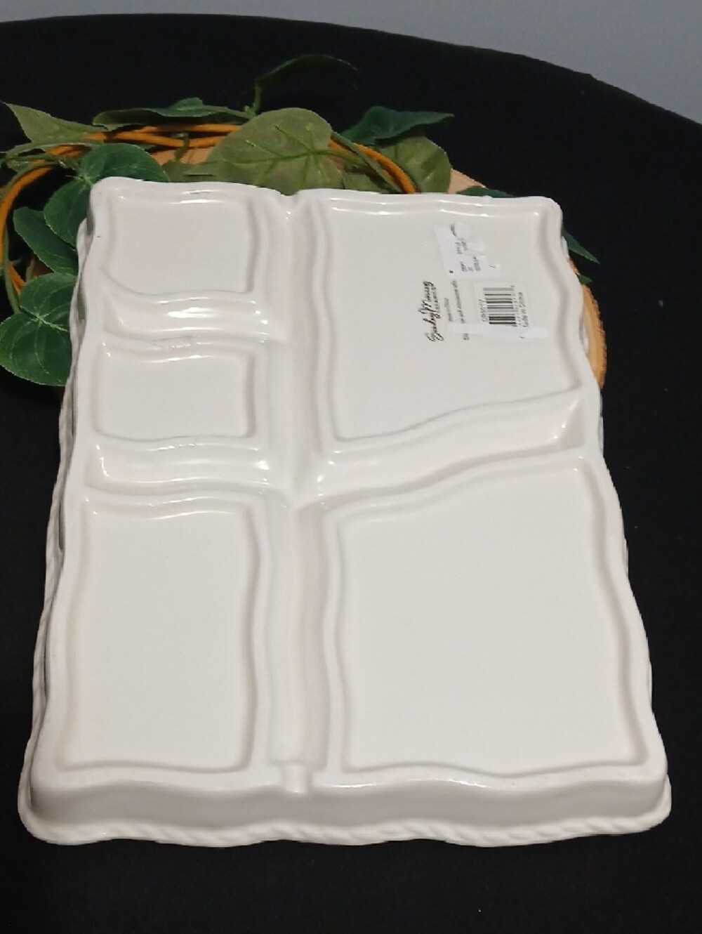 Dolce Vita Cream Ceramic Sectioned Appetizer Platter with Food Illustrations NWT - Picture 7 of 9